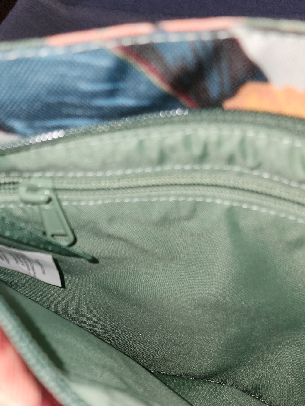Dakine Women's Jo Jo Island Spring Crossbody Bag New - Picture 9 of 10
